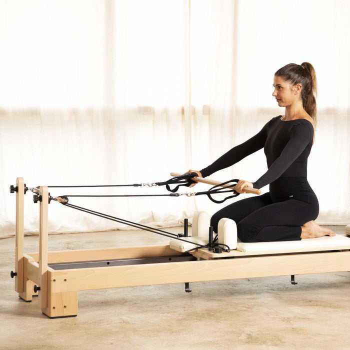 Lignum™ Reformer – professionel pilatesmaskine i elegant trædesign