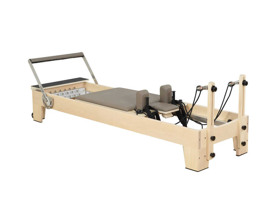 Altermed Elite Reformer® – Professionel Pilates Reformer i Ahorn