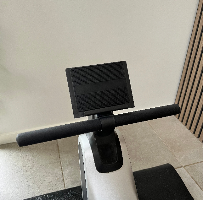 Romaskine RowFlex Vision med skærm holder og 2,5" LCD-skærm